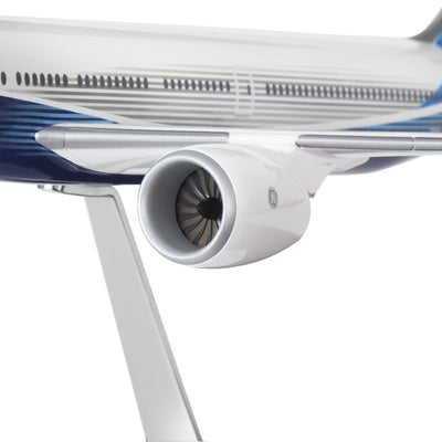 Boeing Unified 777X-9    1:200 scale model